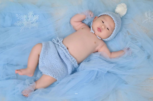 栖霞宝宝几个月可以吃饭